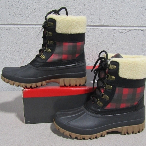 Cougar Women's Black and Red Plaid Winter Boots - Picture 4 of 7